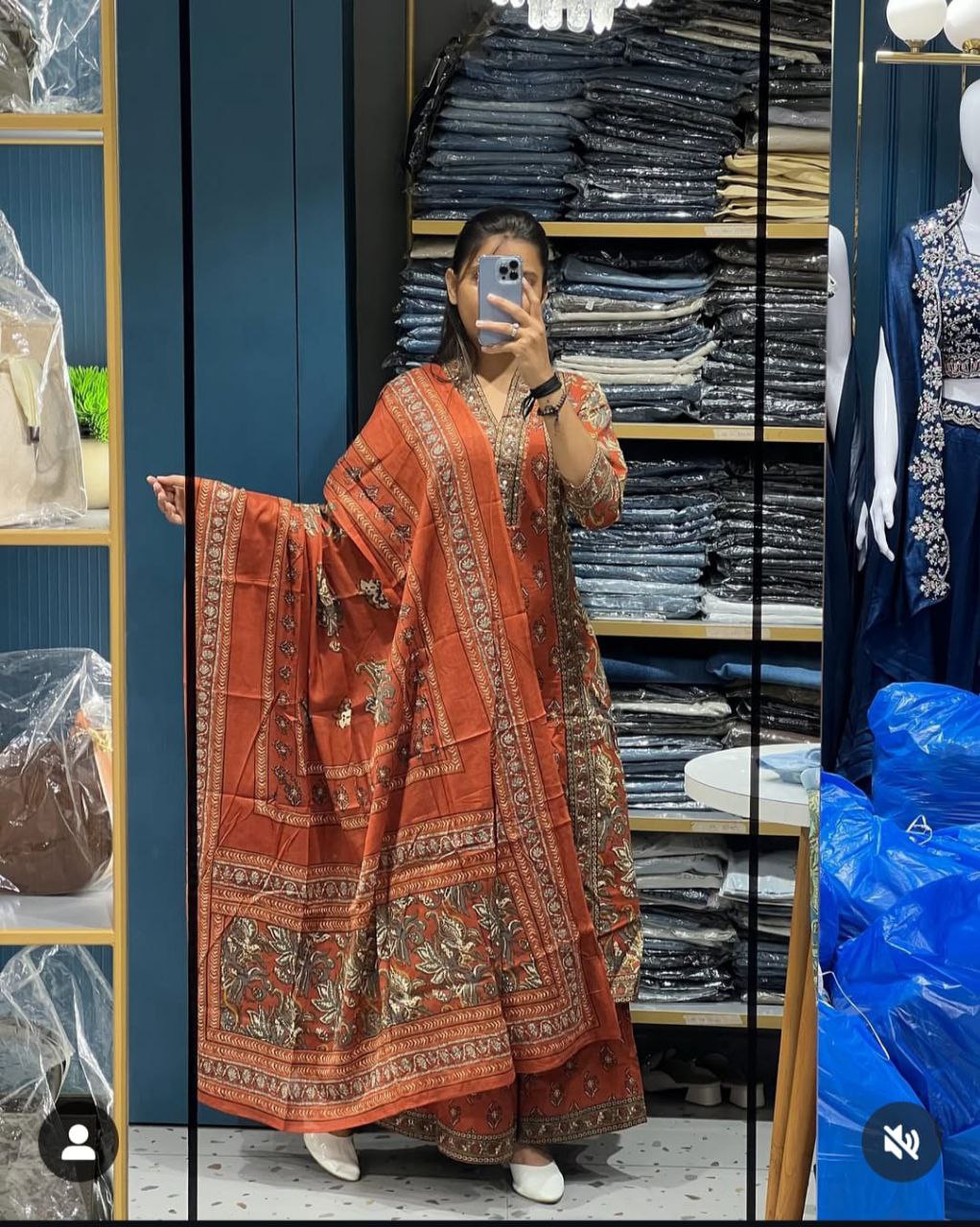 Aline kurta