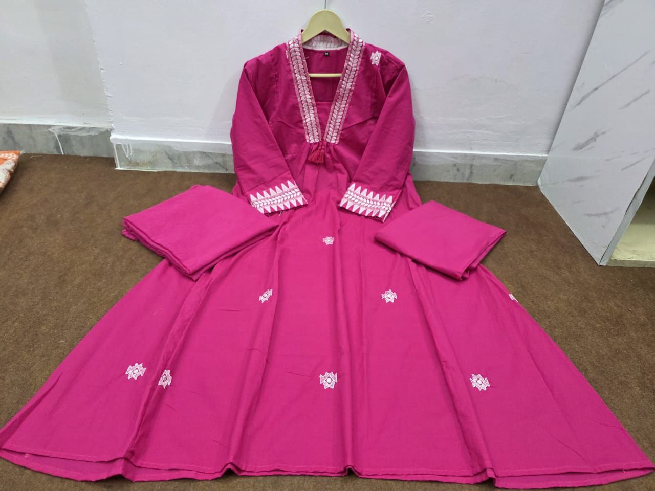 Anarkali kurta set