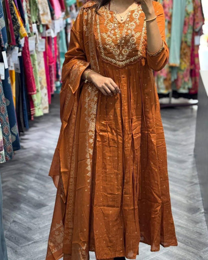 Anarkali kurta set