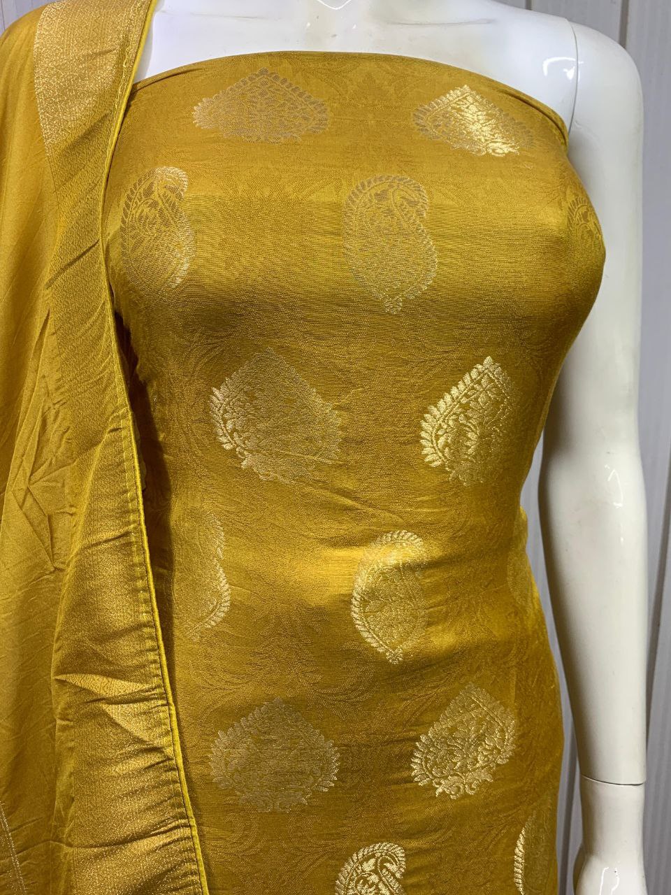 Premium floral Traditional & Ceremonial Clothing