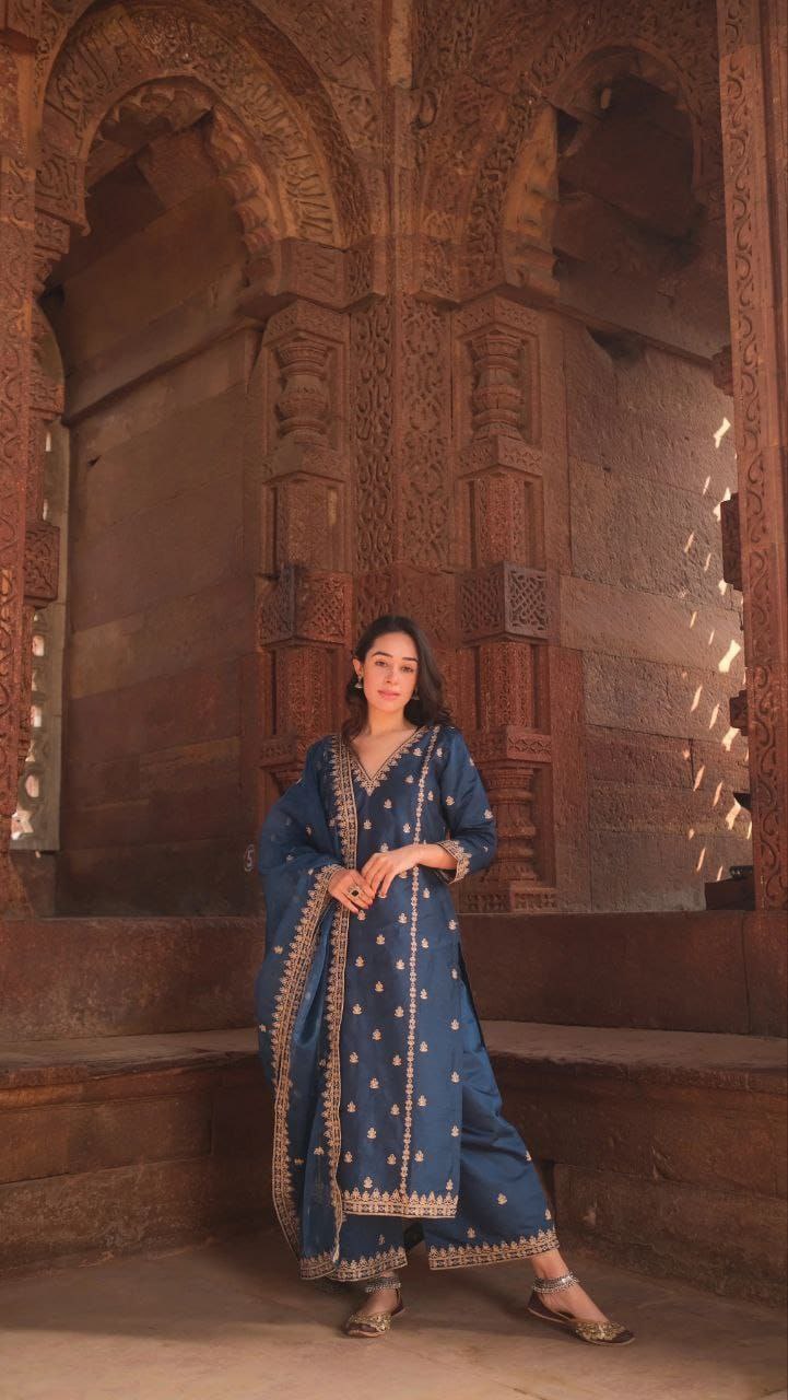 Premium black Traditional & Ceremonial Clothing