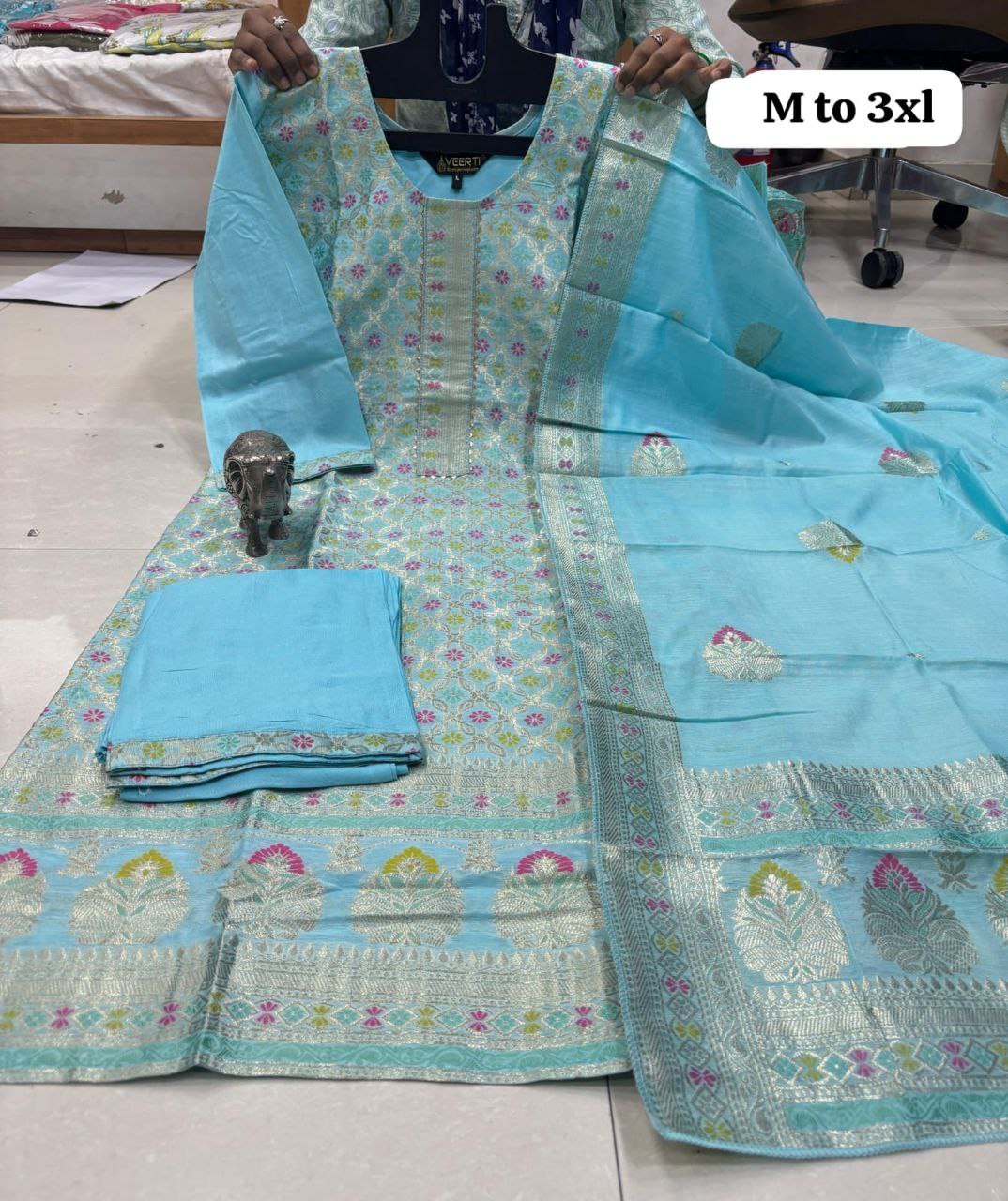 Premium floral Traditional & Ceremonial Clothing